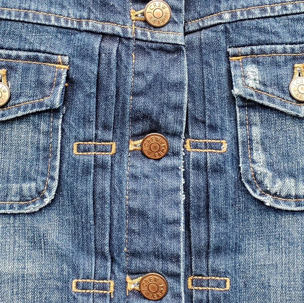 J Crew Distressed Jean Jacket Denim Medium Wash Blue XS Trucker - Picture 9 of 10